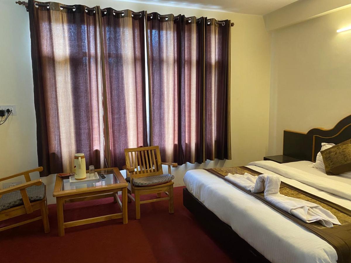The Destination Manali Hotel Exterior photo