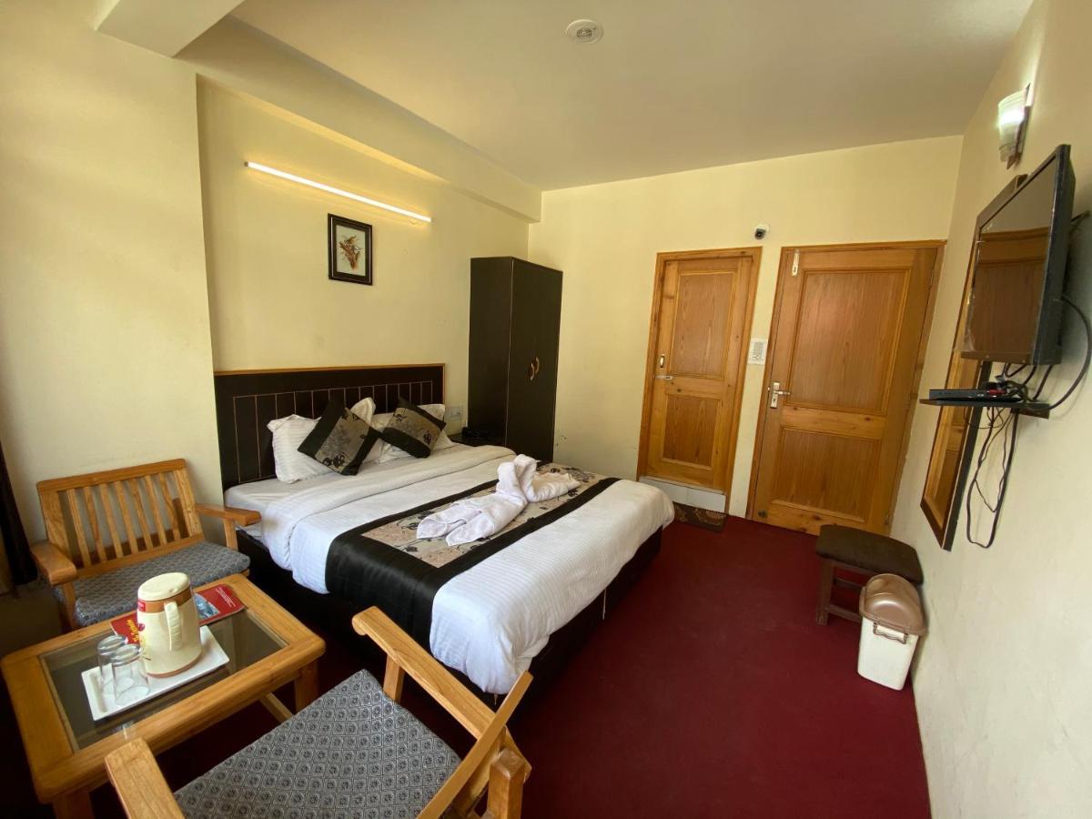 The Destination Manali Hotel Exterior photo